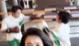 冉莹颖一家爆料视频,揭秘明星家庭生活点滴